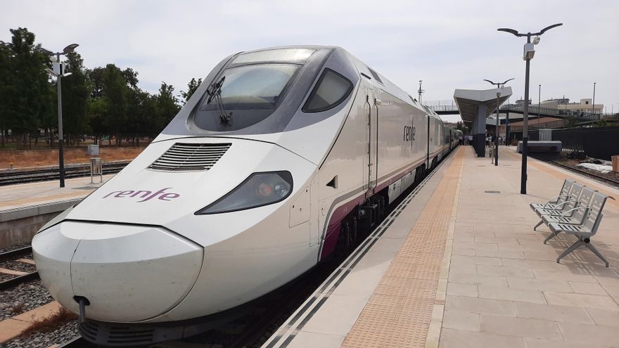 Renfe lanza una oferta pública de empleo para contratar a 360 trabajadores de Ingeniería y Mantenimiento