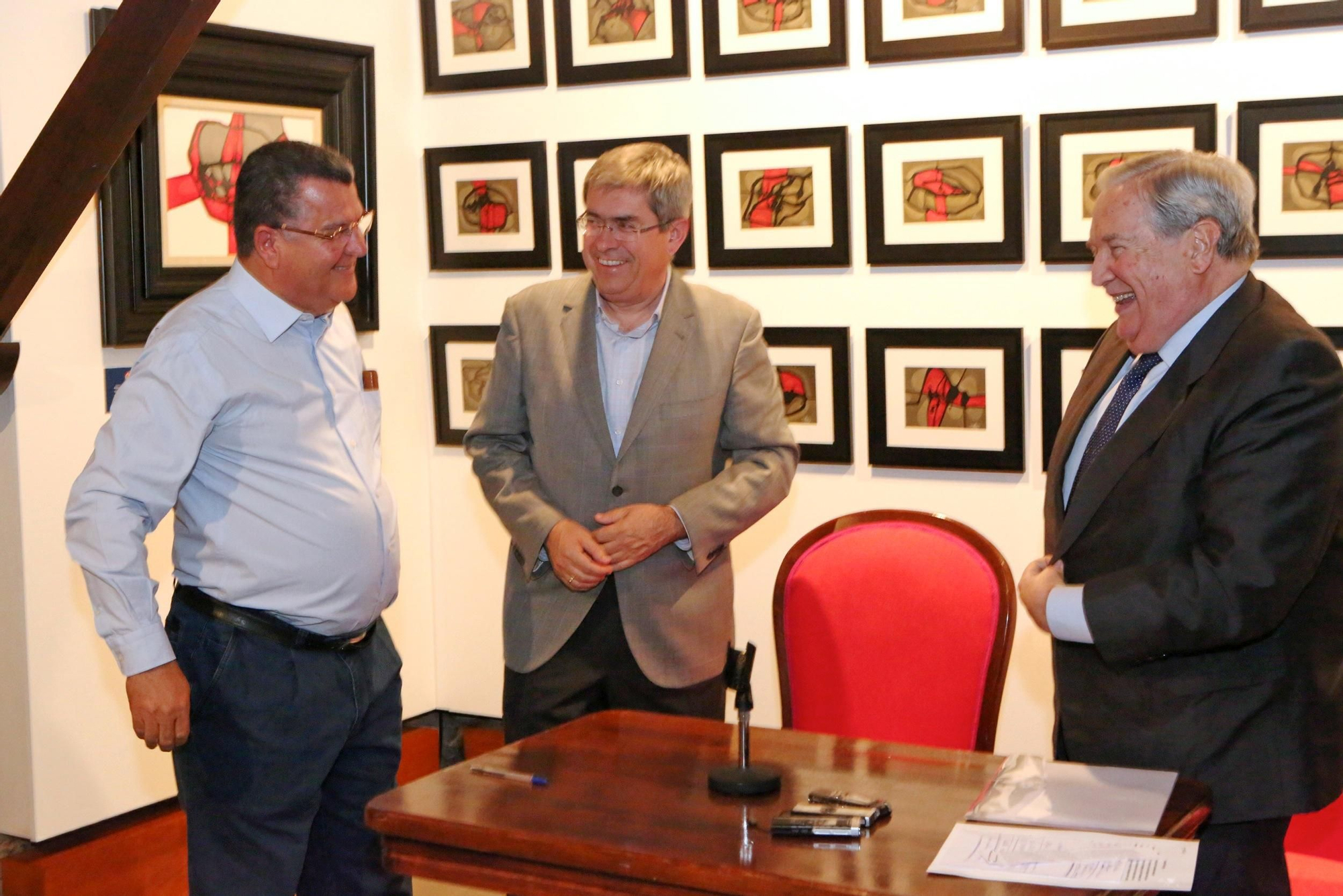 Exposición 'Obra sobre papel' del artista Sergio Gil en la sala de exposiciones 'Casa Condal', San Fernando de Maspalomas. (ALEJANDRO RAMOS)