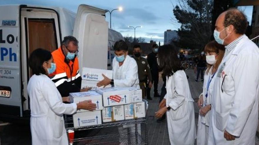 Claves de la vacunación: un millón de inmunizados y 65.000 dosis al día, que tienen que subir a 300.000