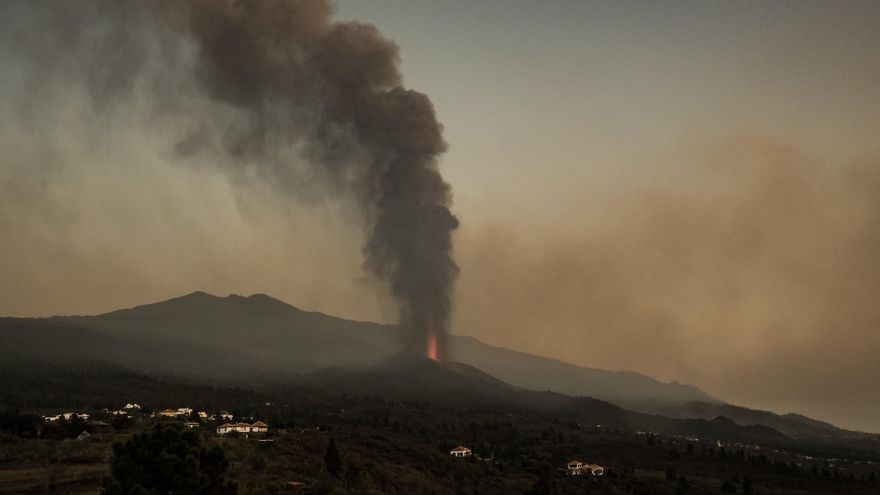 Vistas al volcán de La Palma. / FOTO: ANKOR RAMOS