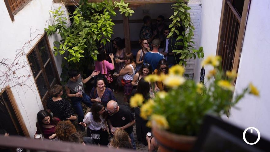 Techno entre macetas: así es Ruido Patio, una mirada fresca al tardeo y el patrimonio