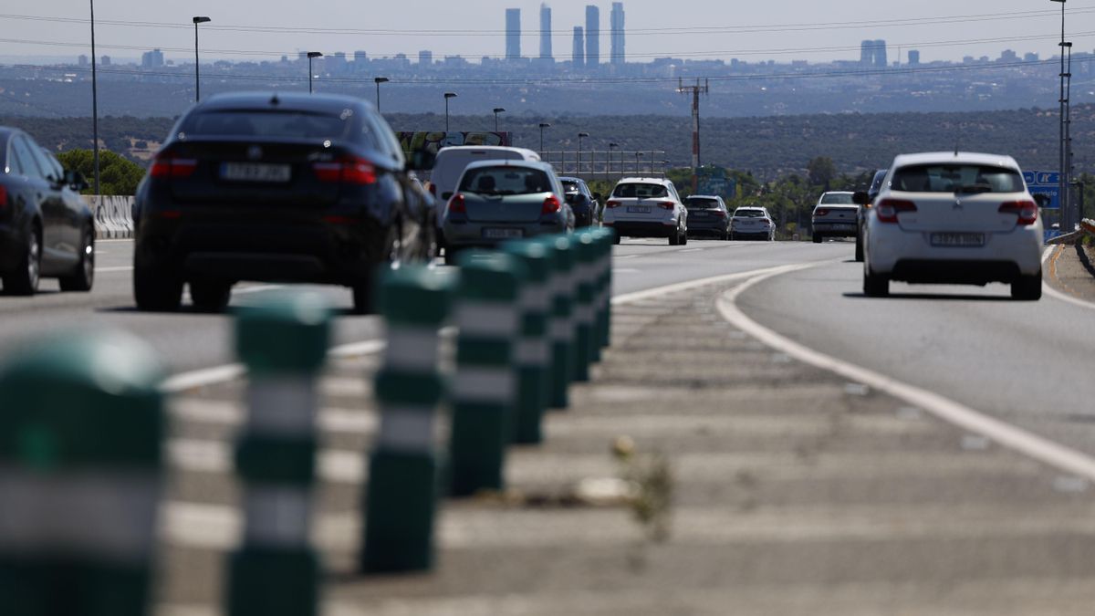 Adelantamiento a vehículos averiados: así queda la norma de la DGT tras la actuación del Reglamento de Circulación