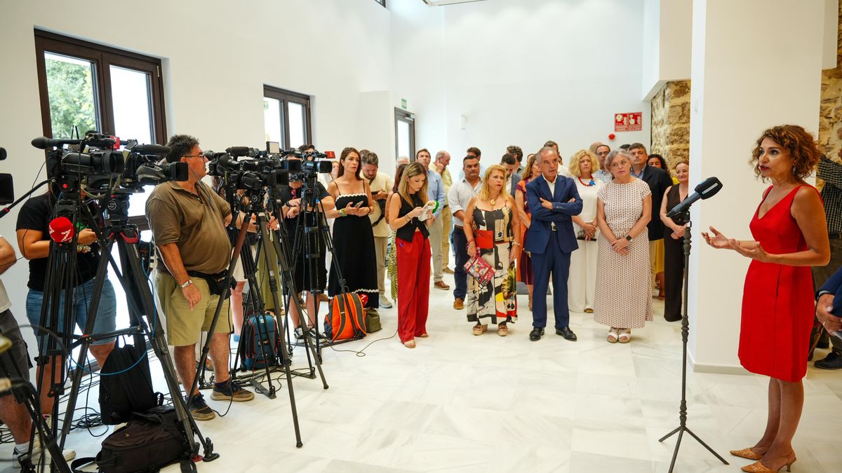 El Gobierno prevé aprobar "en breve" la quita de la deuda autonómica que pactó con ERC