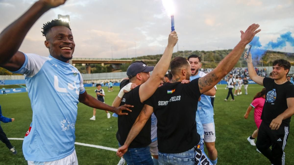 Celebración del ascenso del Ciudad de Lucena
