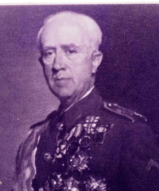 El general Camilo Alonso Vega, director General de la Guardia Civil, durante los años de la guerrilla (1943-1955), planificador, junto con Franco, de todos los métodos brutales para acabar con las guerrillas en España, tanto en la sierra como con los apoyos en el llano.