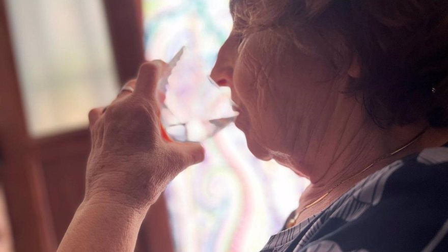 Sanidad recuerda la importancia de mantener hidratadas a las personas mayores ante las altas temperaturas