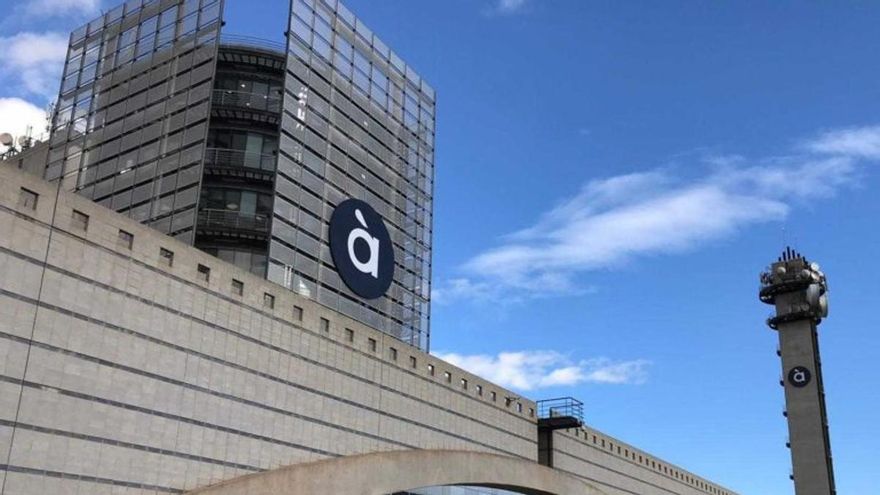 El PP quiere consumar el control de la televisión pública valenciana antes de acabar el año