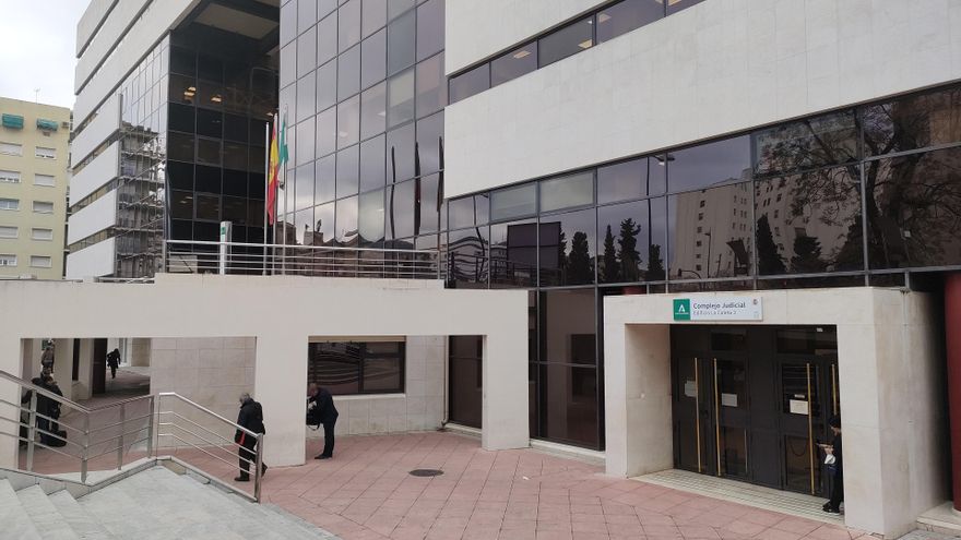 Archivo - Edificio judicial de Caleta, en Granada capital.