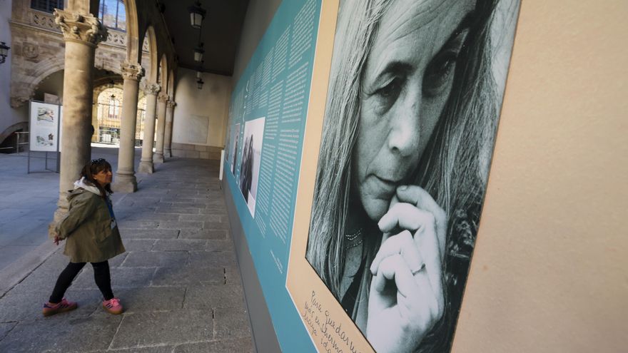 Salamanca cierra un año volcada con el centenario del nacimiento su vecina  Martín Gaite