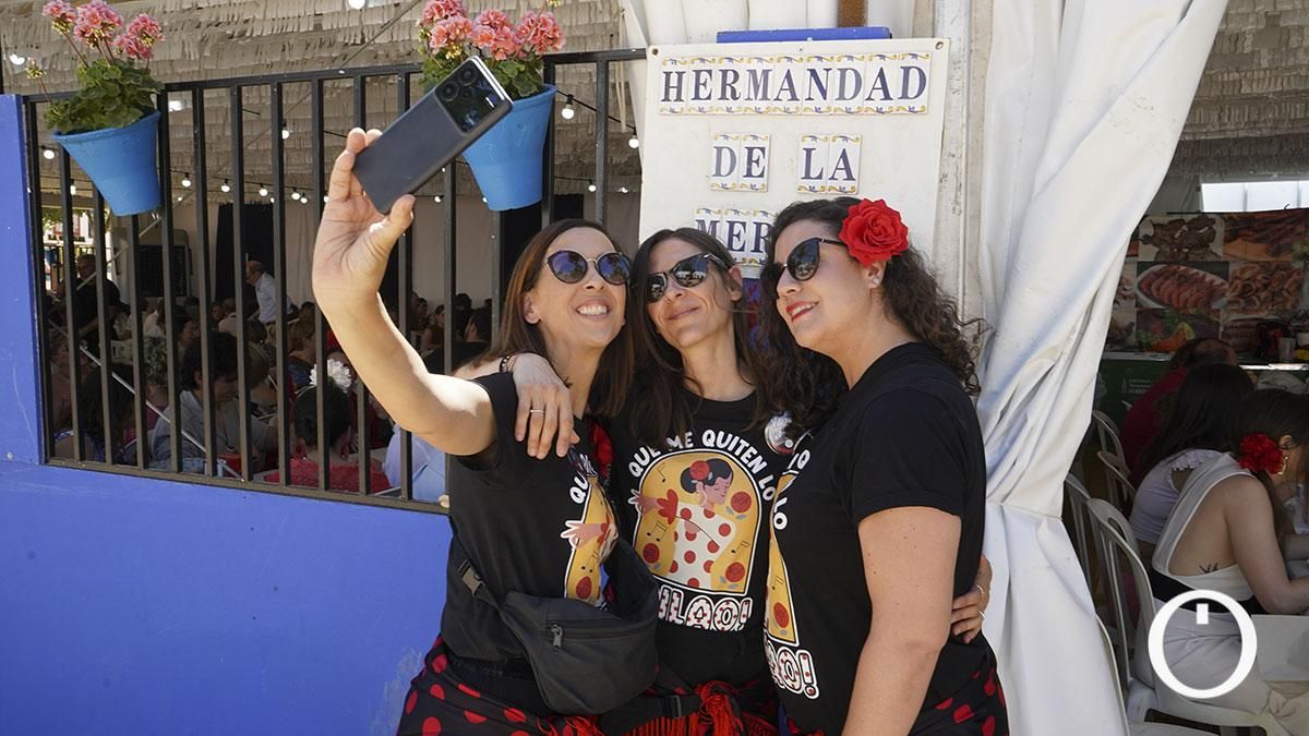 La Feria de Córdoba se abona a una jornada suave antes del aumento de la temperaturas