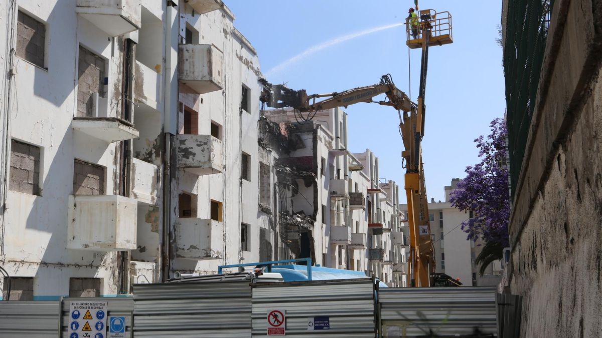 Fotogalería | Demolición de las viviendas del antiguo Patronato de Tamaraceite