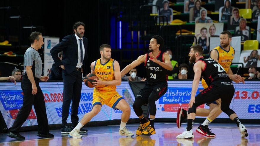 El Herbalife Gran Canaria se mete de lleno en la lucha por el ´playoff´