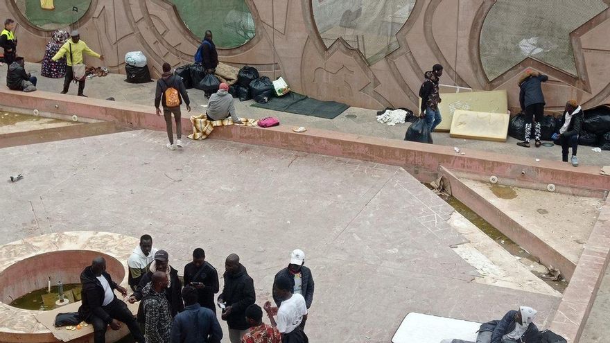 Zaragoza registra 65 personas sin hogar en el parque Bruil ante la saturación del sistema de protección internacional