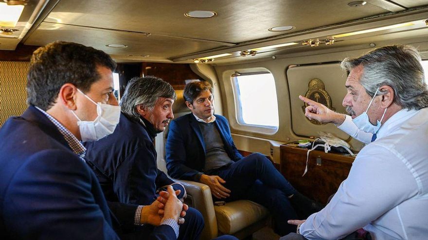 Fernández, el regreso de la mesa chica con Massa y Máximo y el teléfono rojo con Cristina