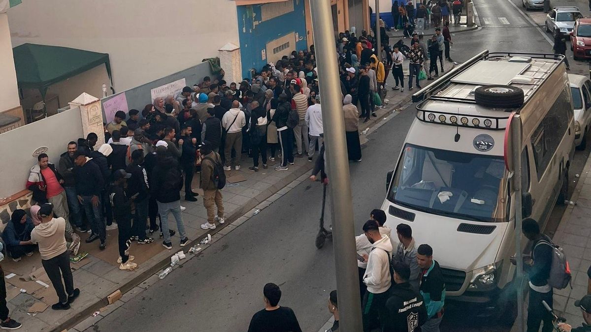 El requisito de vulnerabilidad satura a las ONG que colaboran en regularizar a 30.000 migrantes en Almería