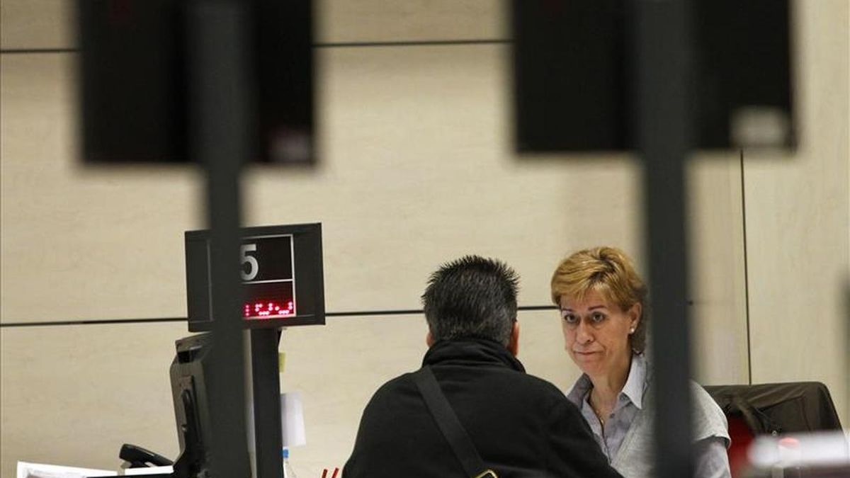 Los hogares con todos sus miembros en paro suben en 27.300 hasta 1.793.600