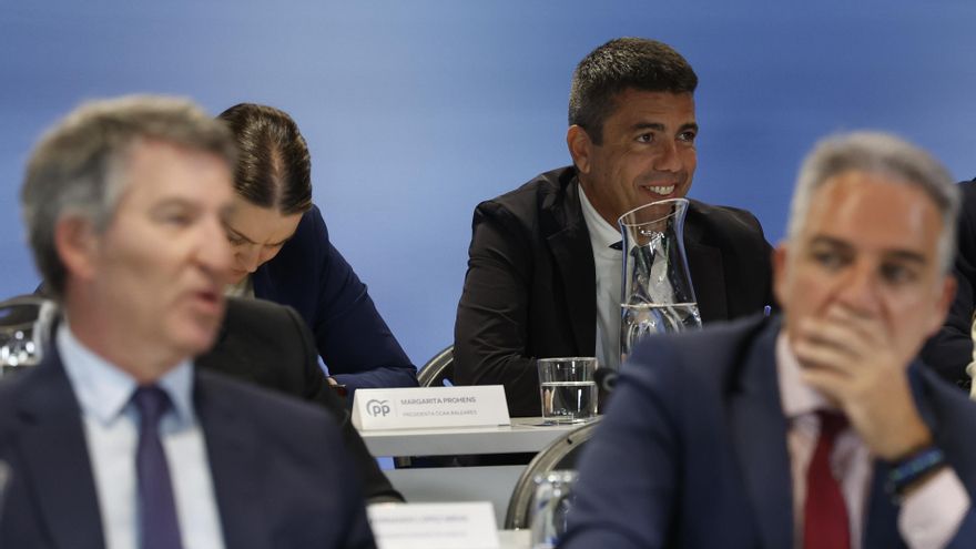 Mazón reaparece en Génova y afirma que él se reúne con todas las víctimas que lo solicitan