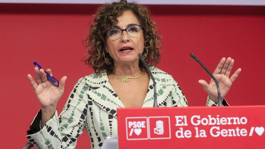 El PSOE responde a Feijóo: “El 55% del IVA nutre a las comunidades. ¿Quiere decir que se están forrando?”