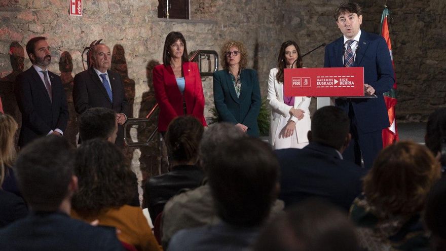 Los consejeros de PNV y PSE-EE conmemoran por separado el aniversario del Estatuto vasco de 1979