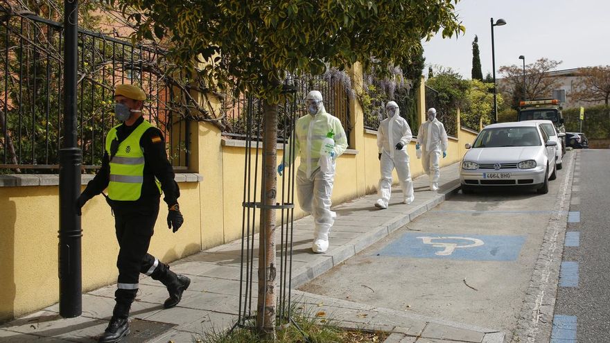Las residencias de mayores, bajo tutela de la Junta, son el mayor grupo de riesgo del coronavirus.