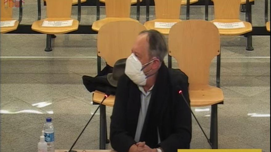 Un exsenador del PP habla de "sueldos de transición" a los que dejaban el cargo y pide que se pregunte a Rajoy y Cospedal