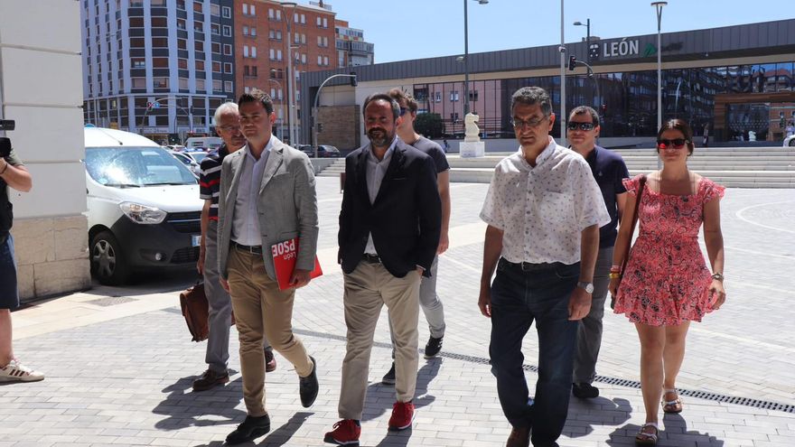 El PSOE anuncia un estudio para una nueva línea ferroviaria Plasencia-León