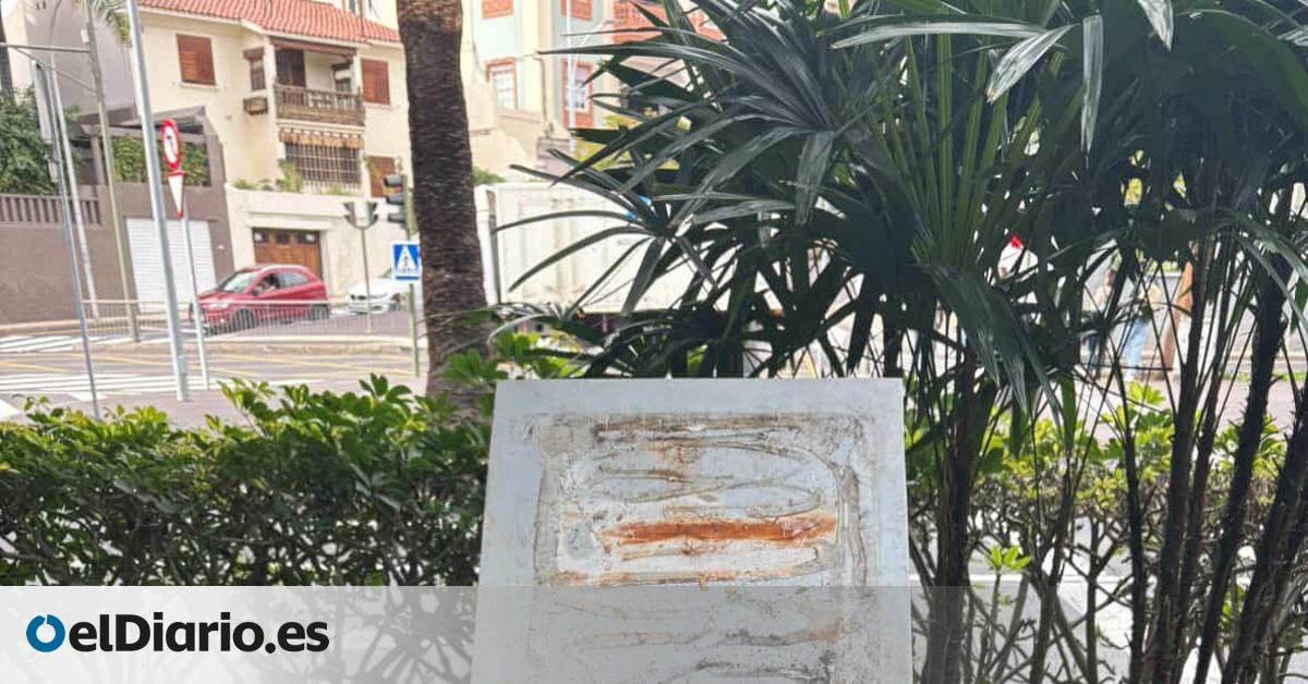 Destrozada una placa de memoria histórica del colectivo LGTBIQ+ en Santa Cruz de Tenerife