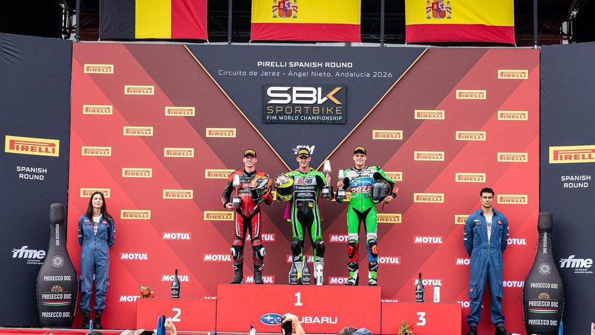 Podio de Álvaro Fuertes (3º) en el Circuito de Jerez en Sportbike