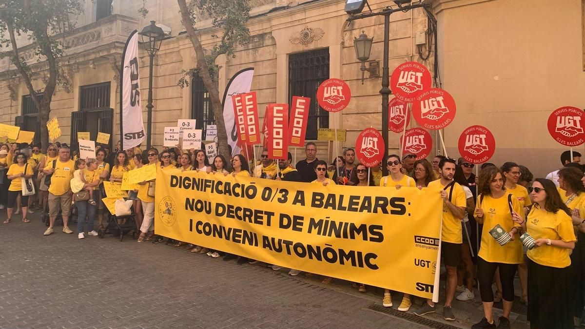 La Xarxa 0-3 denuncia que a les 'escoletes' concertades s'obliga les educadores a netejar i a cuinar