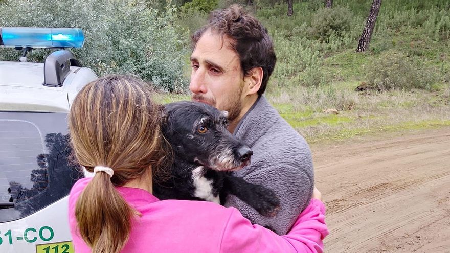 Boro ya está con su familia: el perro que sobrevivió al accidente de Adamuz ha sido rescatado
