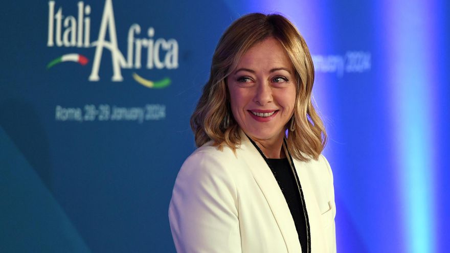 Meloni lanza el multimillonario "Plan Mattei" para frenar la inmigración desde África