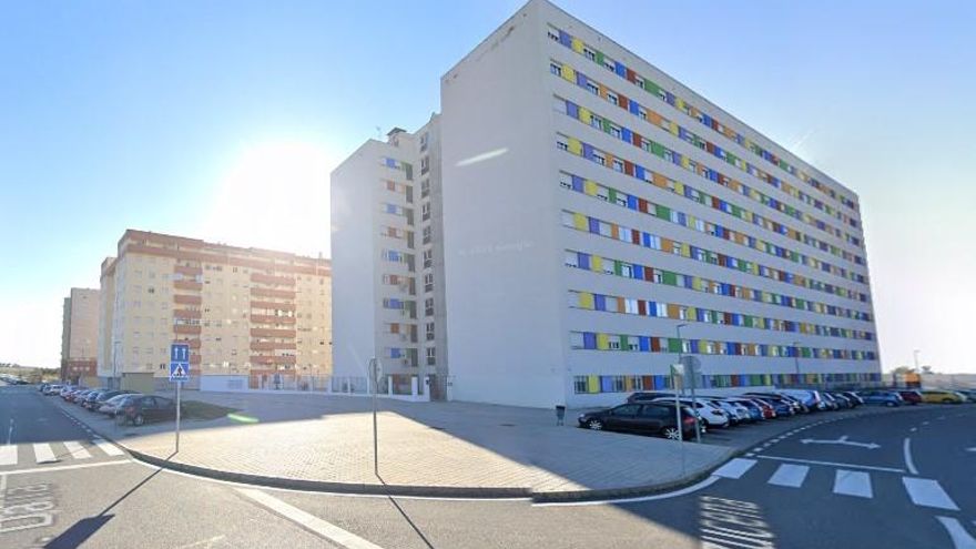 Cáceres baja el IBI, amplía descuentos a familias numerosas y bonifica placas solares