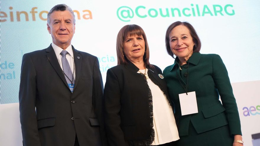 Ante empresarios, Bullrich rechazó el ingreso a los BRICS y las propuestas de Milei, pero evitó nombrarlo