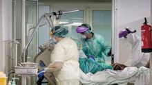 Profesionales sanitarios en el Hospital Insular de Gran Canaria.