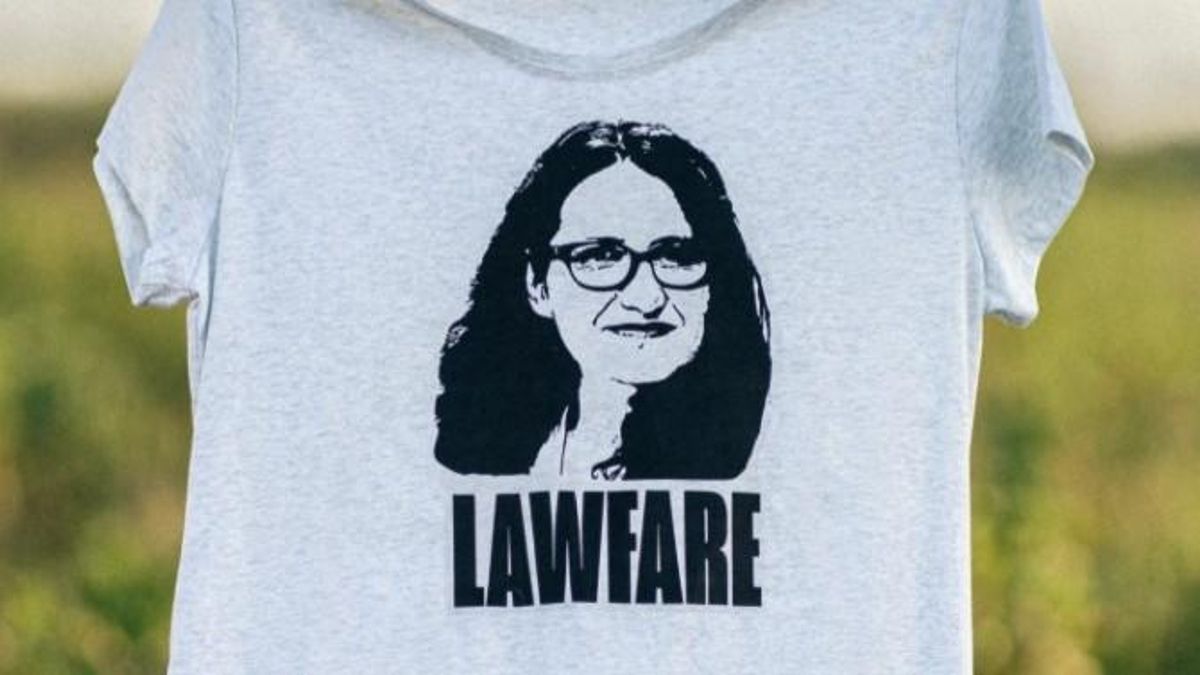 'Lawfare: la guerra bruta judicial contra Mónica Oltra', una radiografia sobre l’ús del sistema judicial contra la dissidència política