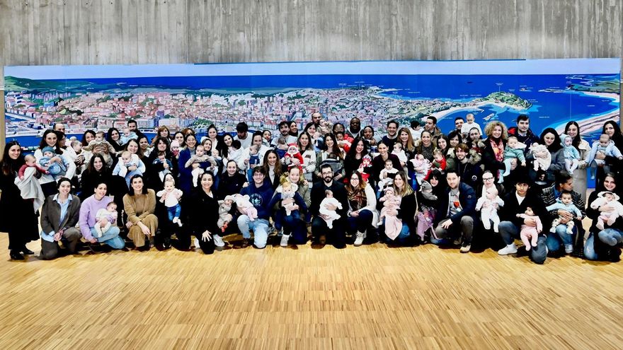 Archivo - Santander abre el plazo para solicitar las ayudas de 200 euros de 2025 por nacimiento o adopción