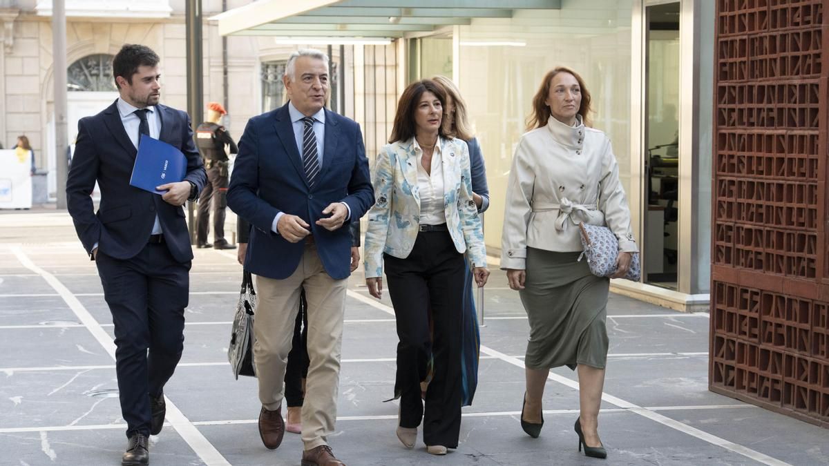 El PP pide a Pradales que "eche" a la consejera Pedrosa del Gobierno vasco por los resultados del PISA