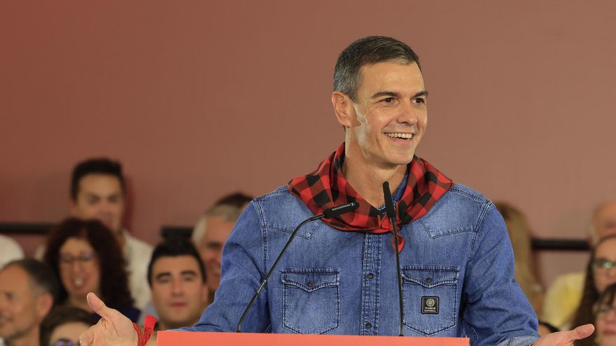 El secretario general del PSOE y presidente del Gobierno, Pedro Sánchez, participa este miércoles en un acto en Zaragoza.