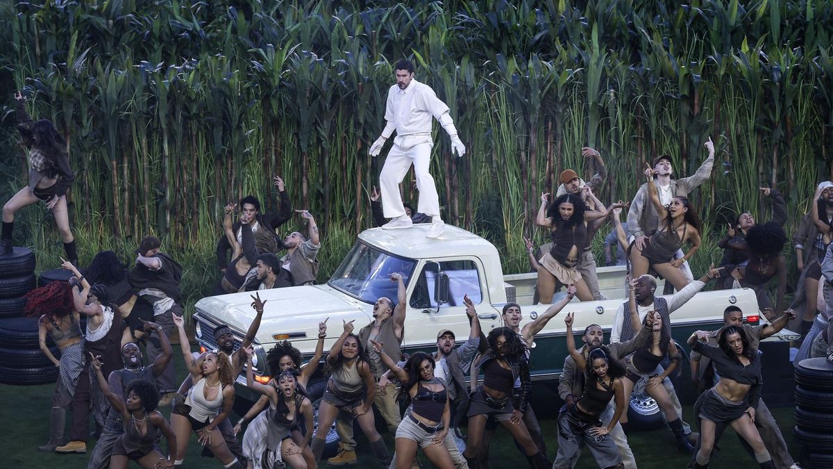 Ni Superbowl ni giras mundiales: para entender el pasado de Bad Bunny debemos viajar hasta la Murcia de 2017