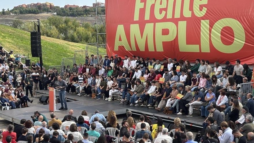 Toni Valero, de IU, durante el acto de presentación de Frente Amplio en Madrid.