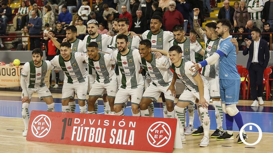 El Córdoba Patrimonio, abonado a la zona media en sus primeras vueltas