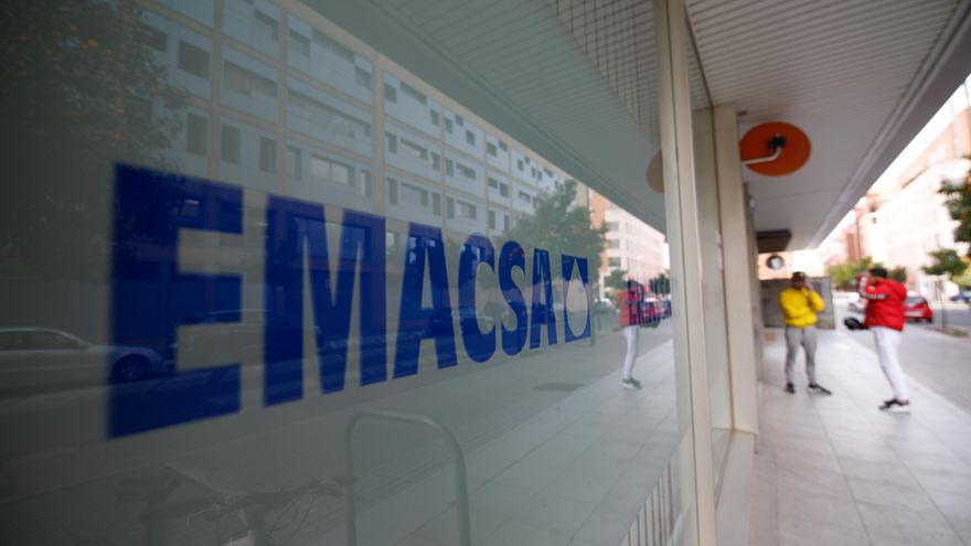 Intervención cuestiona que Emacsa fije ya una subida de tarifas para dentro de dos años