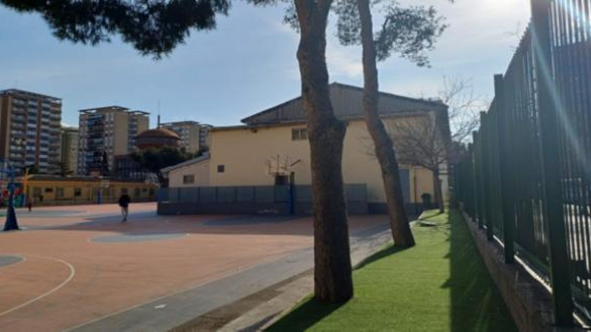 "Deterioro extremo" y amianto en el pabellón de un colegio público: críticas ante la "inacción" del Gobierno de Aragón