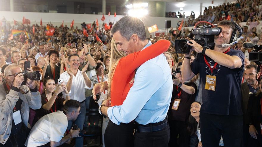 EuropaPress 7851209 presidente gobierno pedro sanchez esposa begona gomez comite federal psoe