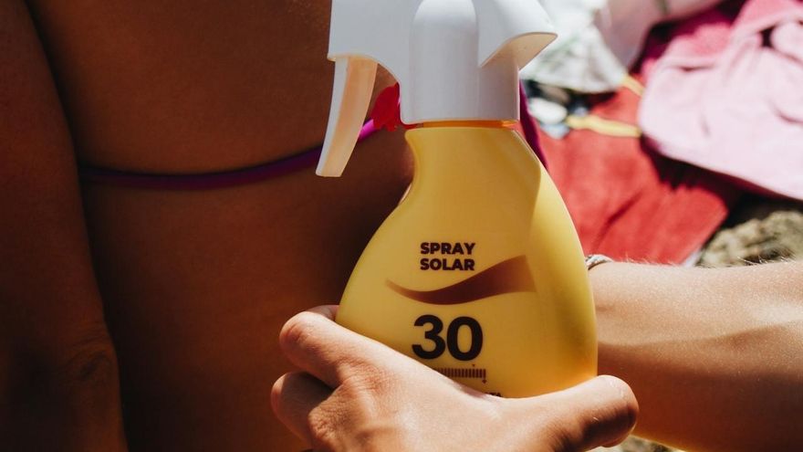 Espray, loción, pulverizador o crema: ¿cuál es el mejor formato de protección solar?