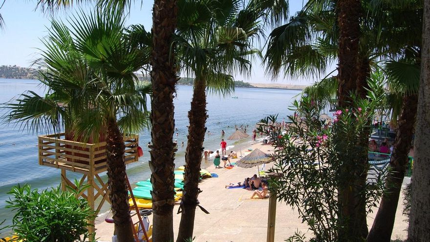 Las playas de Zújar y Alange pierden la 'bandera azul', aunque Extremadura se mantiene como líder nacional con siete