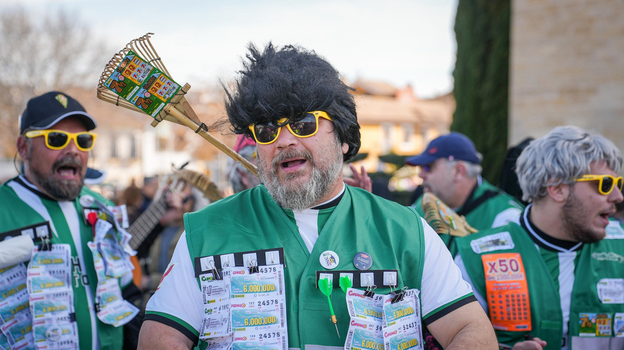 Pasacalles de Carnaval en el Puente Romano