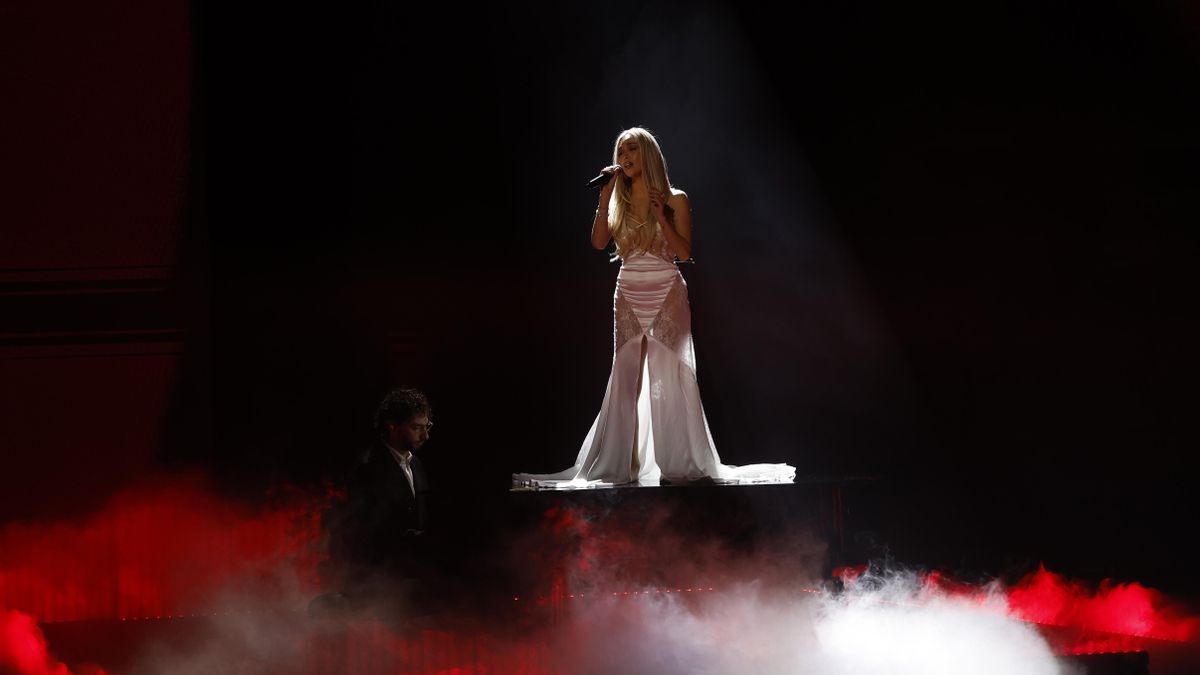 La cantante Ana Mena durante su actuación