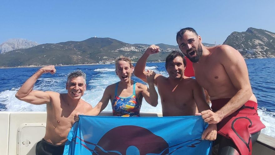 De Tarifa a Marruecos en 3 horas y 18 minutos: cuatro nadadores cruzan el estrecho de Gibraltar