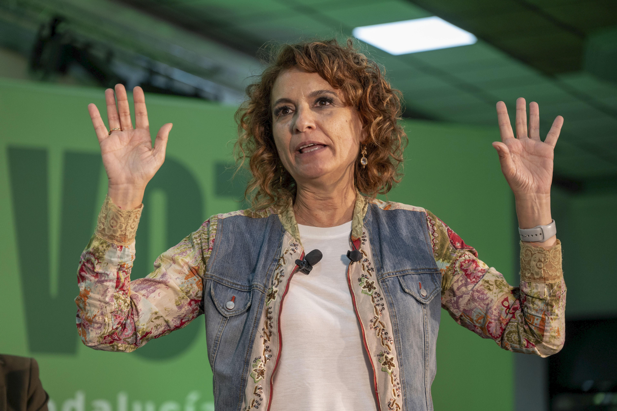 María Jesús Montero en un mitin en Martos, Jaén, el 12 de mayo.